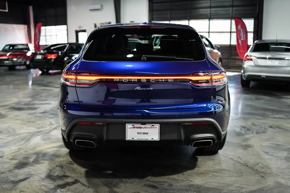 2020 Porsche Macan - Image 9 of 19