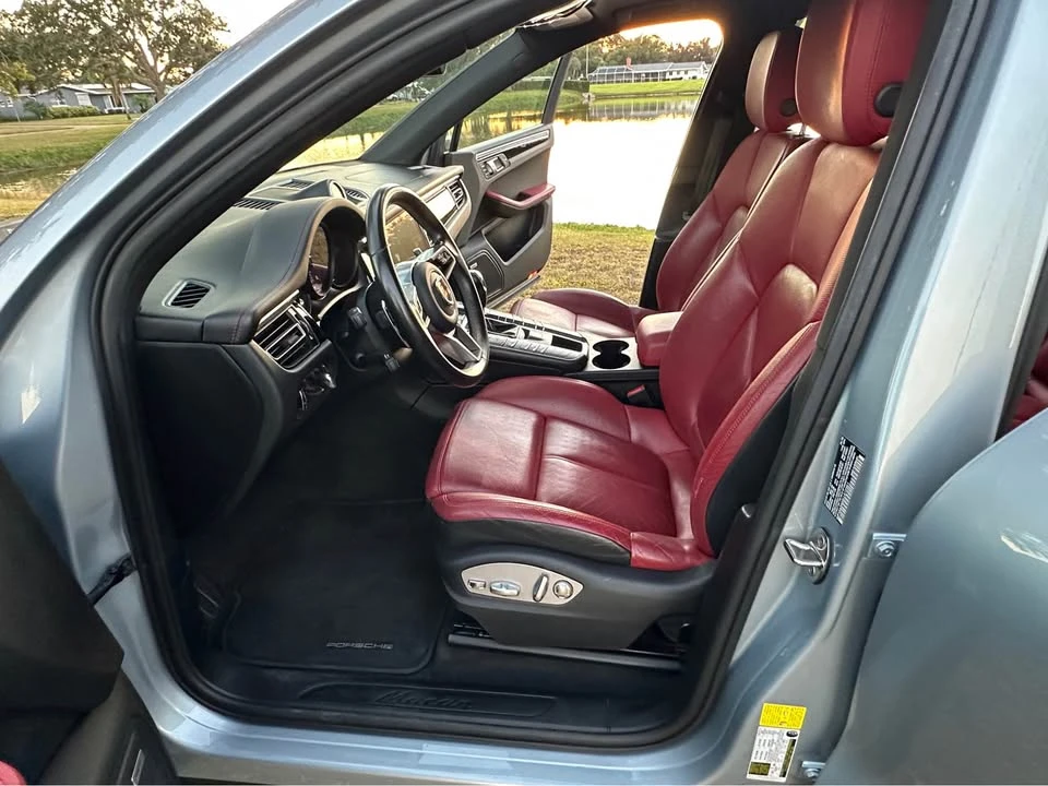 2020 Porsche Macan - Image 10 of 19