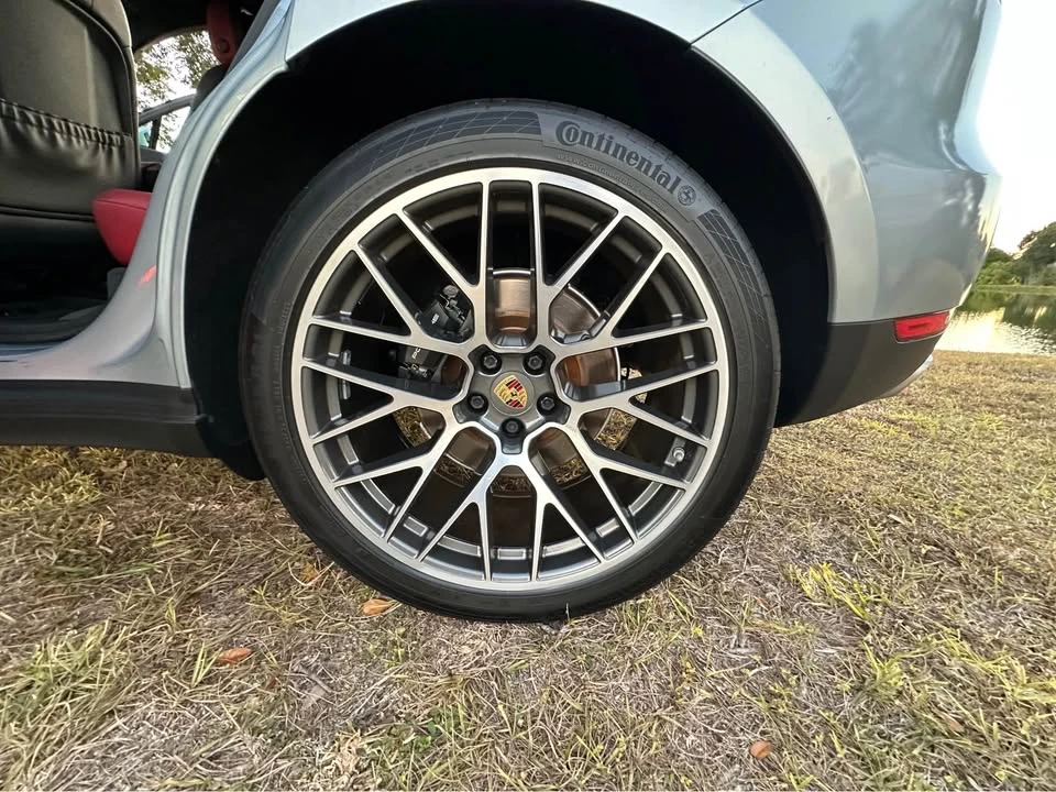 2020 Porsche Macan - Image 14 of 19