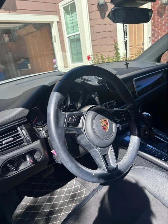2020 Porsche Macan - Image 6 of 10