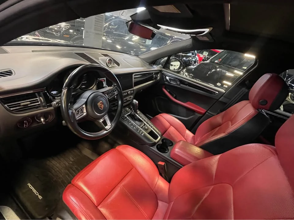 2020 Porsche Macan - Image 5 of 10
