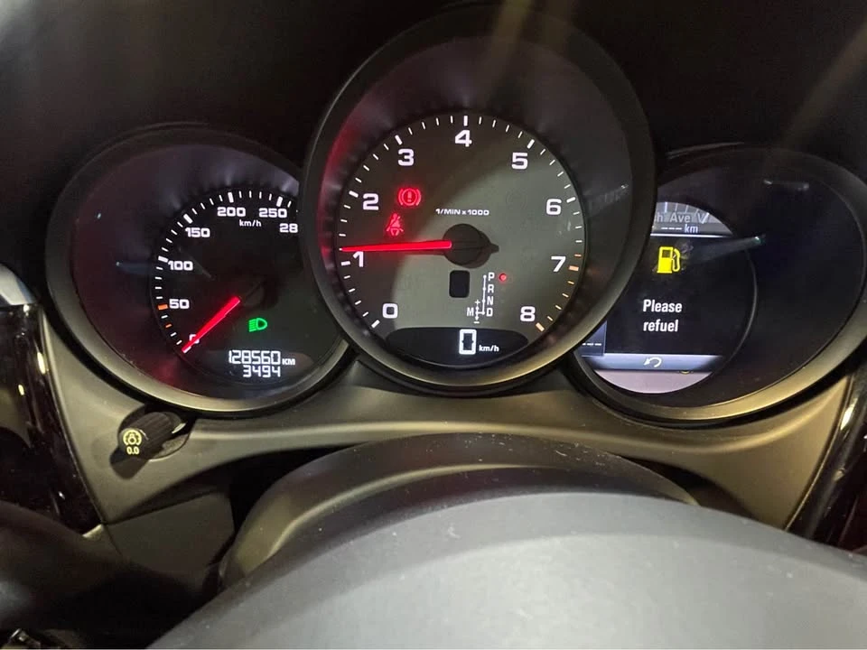 2020 Porsche Macan - Image 8 of 10
