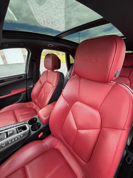 2020 Porsche Macan - Image 7 of 12