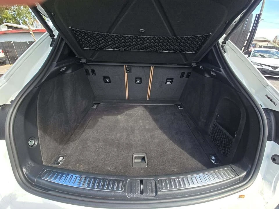 2020 Porsche Macan - Image 7 of 11
