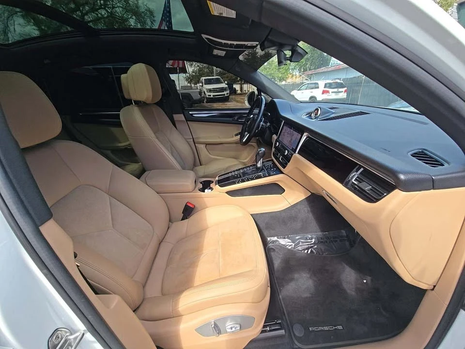 2020 Porsche Macan - Image 4 of 11