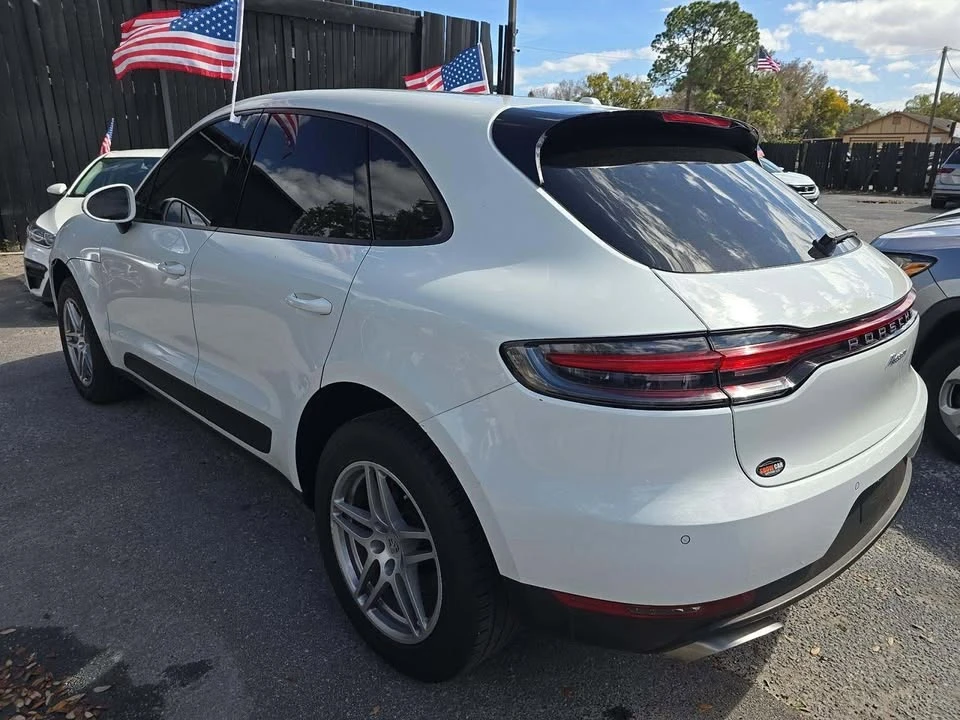2020 Porsche Macan - Image 10 of 11