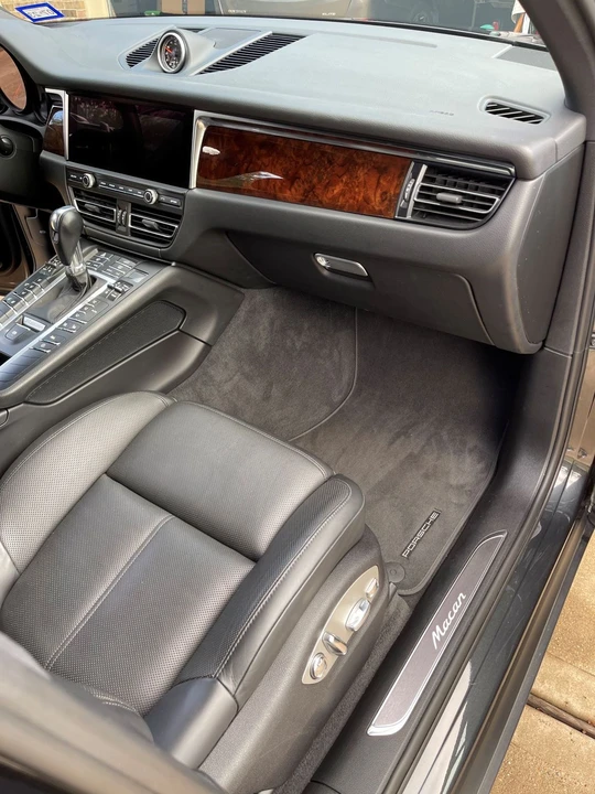 2020 Porsche Macan - Image 7 of 16