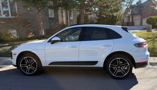2020 Porsche Macan - Image 8 of 12