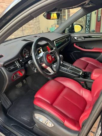2020 Porsche Macan - Image 12 of 15