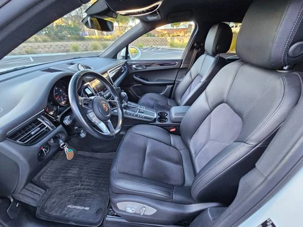 2020 Porsche Macan - Image 8 of 14