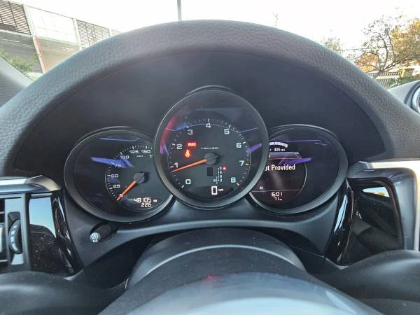 2020 Porsche Macan - Image 11 of 14
