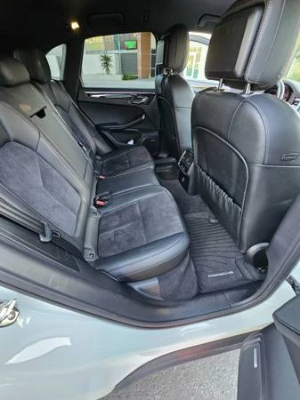 2020 Porsche Macan - Image 12 of 16