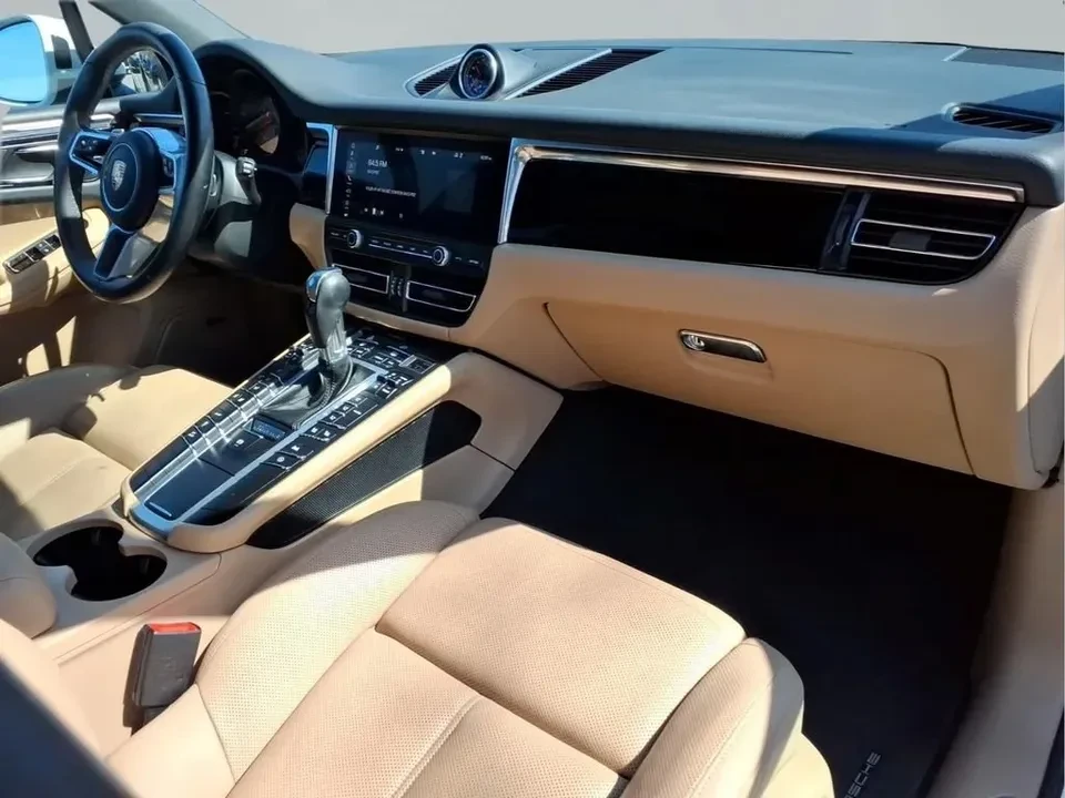 2020 Porsche Macan - Image 10 of 20