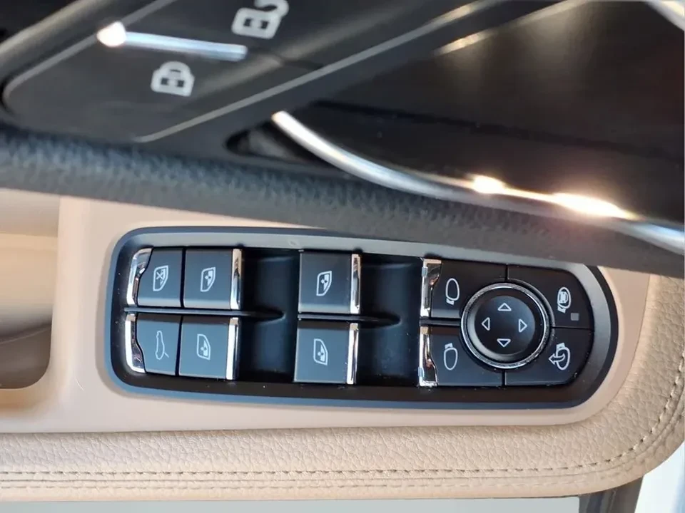 2020 Porsche Macan - Image 20 of 20