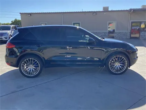2020 Porsche Macan Turbo