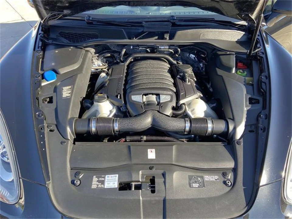 2020 Porsche Macan - Image 2 of 30