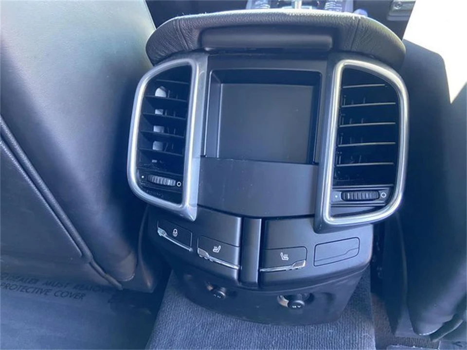 2020 Porsche Macan - Image 11 of 30