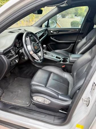 2020 Porsche Macan - Image 7 of 10