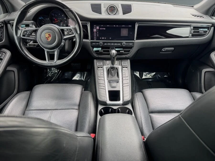 2020 Porsche Macan - Image 11 of 20