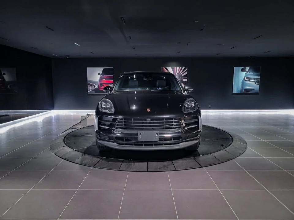 2020 Porsche Macan - Image 2 of 20