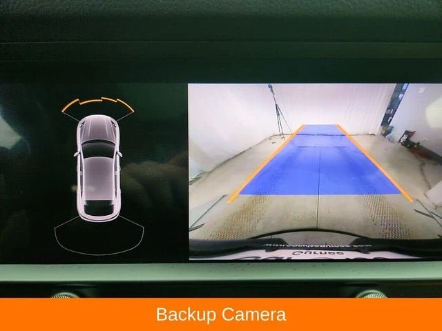 2020 Porsche Macan - Image 15 of 19
