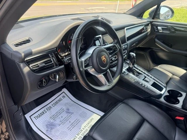 2020 Porsche Macan - Image 12 of 20