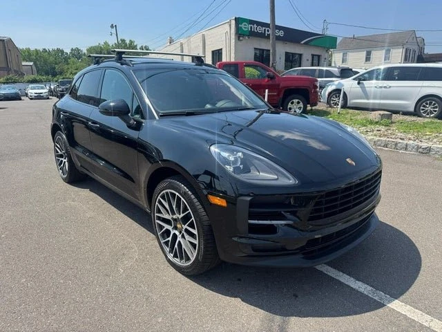 2020 Porsche Macan - Image 2 of 20