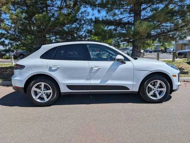 2020 Porsche Macan - Image 2 of 20