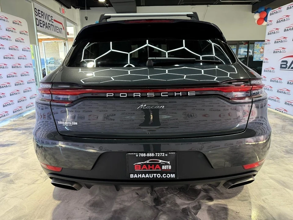 2020 Porsche Macan - Image 8 of 21