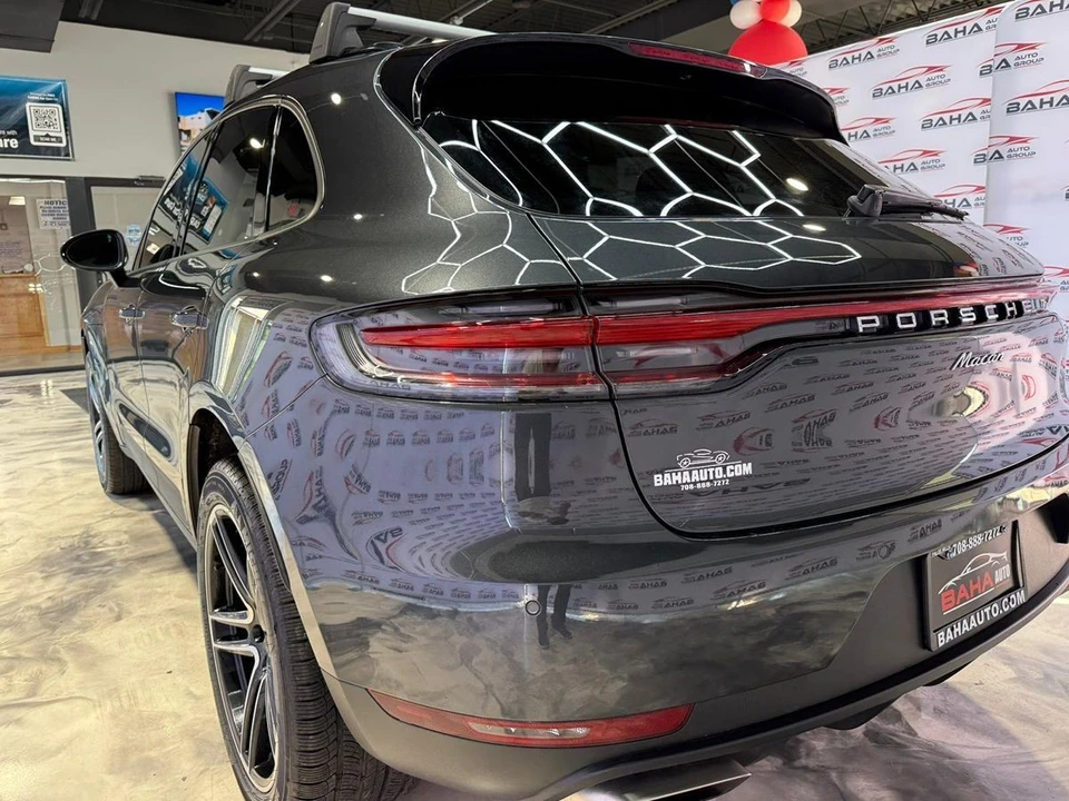 2020 Porsche Macan - Image 12 of 21