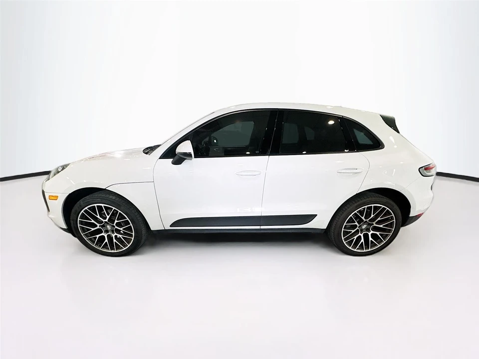 2020 Porsche Macan - Image 2 of 15