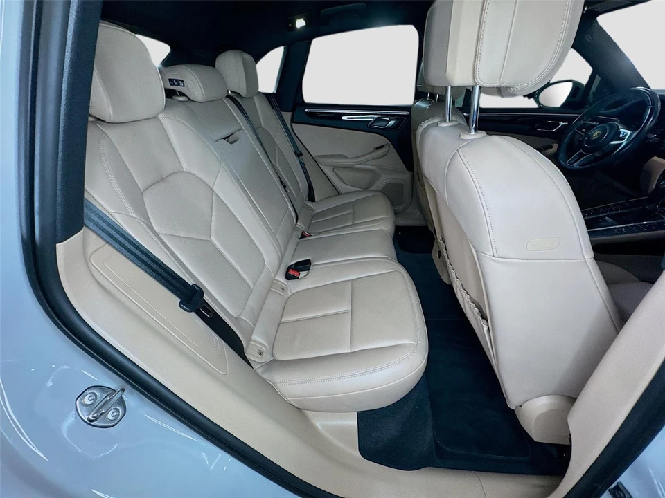 2020 Porsche Macan - Image 12 of 15