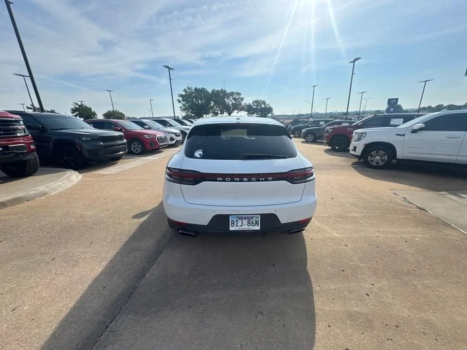 2020 Porsche Macan - Image 6 of 10