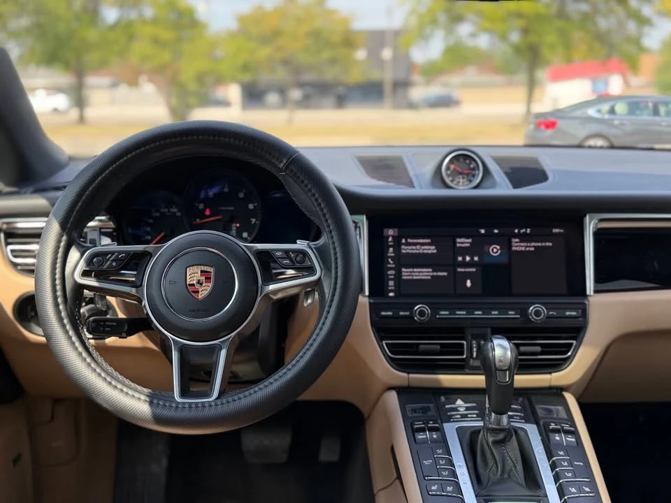 2020 Porsche Macan - Image 13 of 20