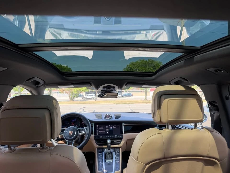 2020 Porsche Macan - Image 10 of 20