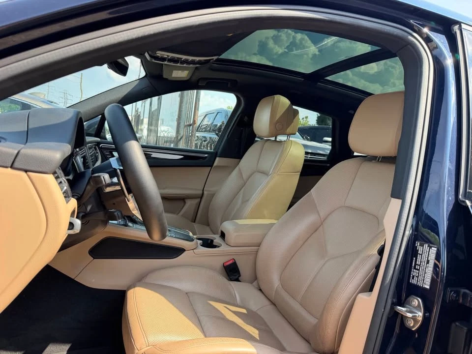 2020 Porsche Macan - Image 19 of 20