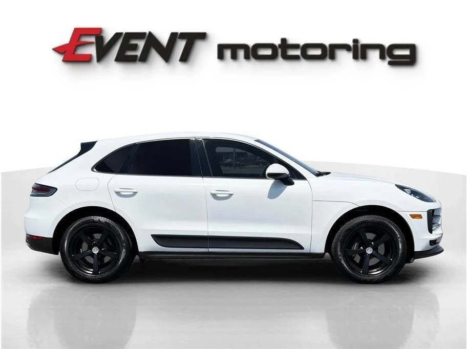 2020 Porsche Macan - Image 11 of 31