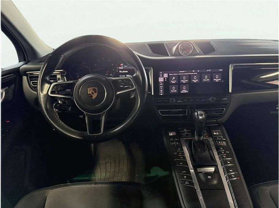 2020 Porsche Macan - Image 21 of 31