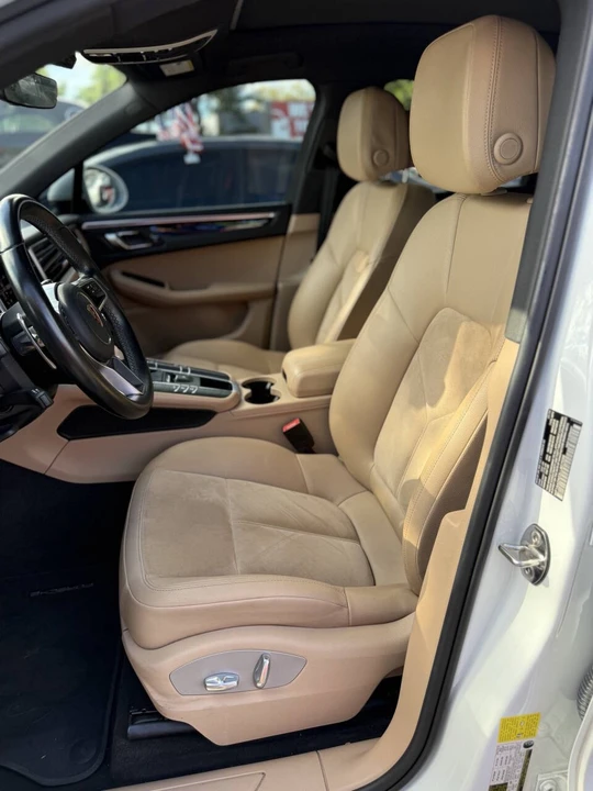 2020 Porsche Macan - Image 12 of 12