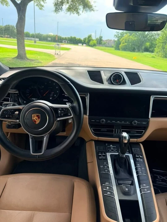 2020 Porsche Macan - Image 13 of 16
