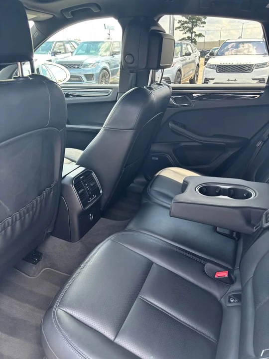 2020 Porsche Macan - Image 3 of 11