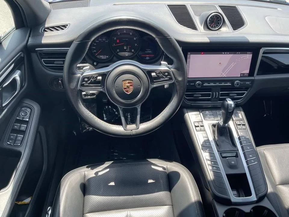 2020 Porsche Macan - Image 14 of 20