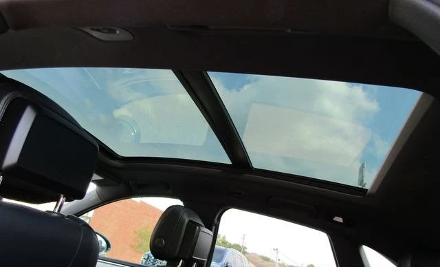 2020 Porsche Macan - Image 7 of 18