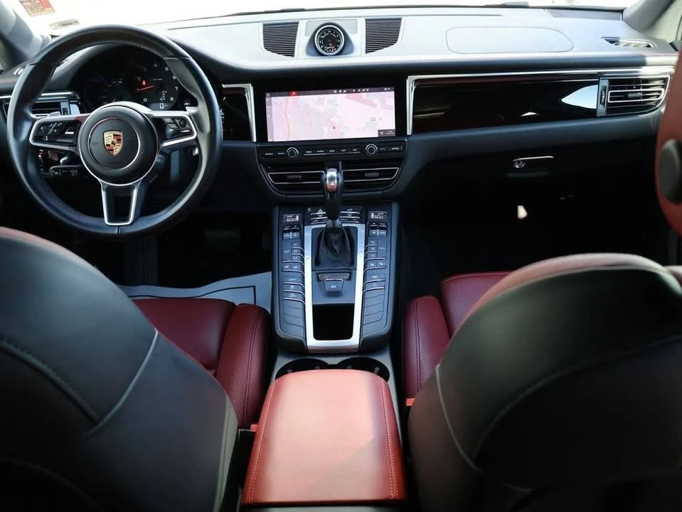 2020 Porsche Macan - Image 13 of 20