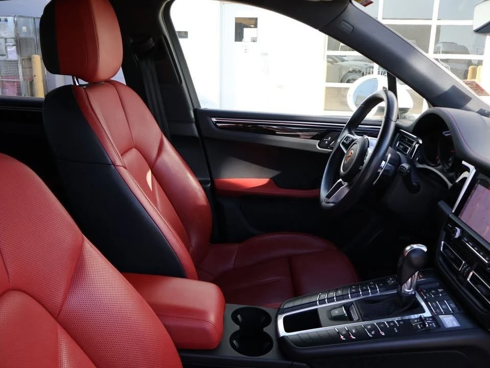 2020 Porsche Macan - Image 8 of 20