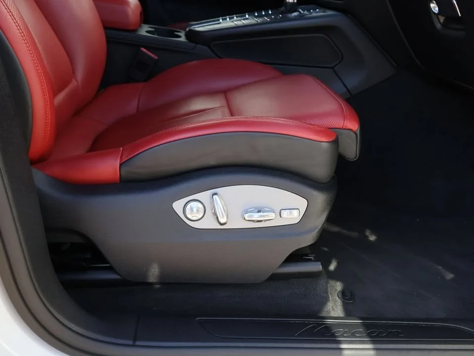 2020 Porsche Macan - Image 10 of 20