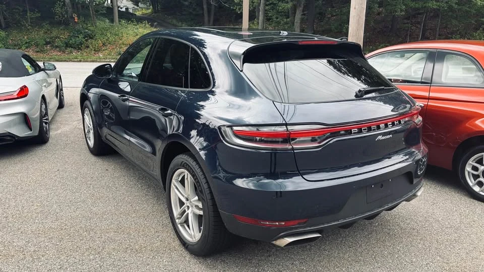 2020 Porsche Macan - Image 2 of 11