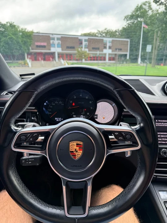 2020 Porsche Macan - Image 14 of 15