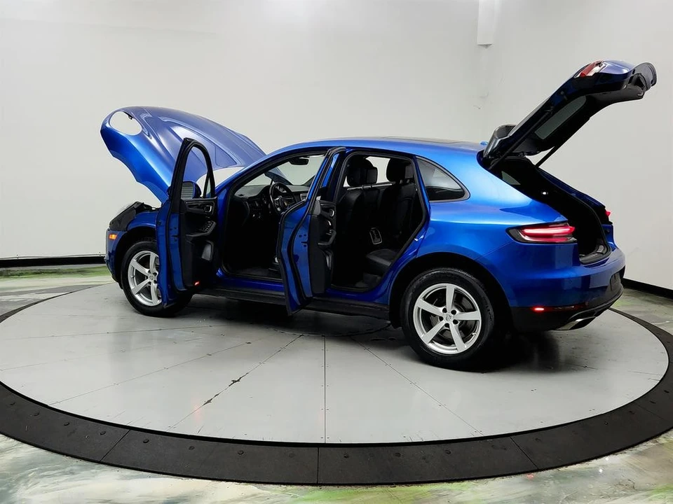 2020 Porsche Macan - Image 12 of 31