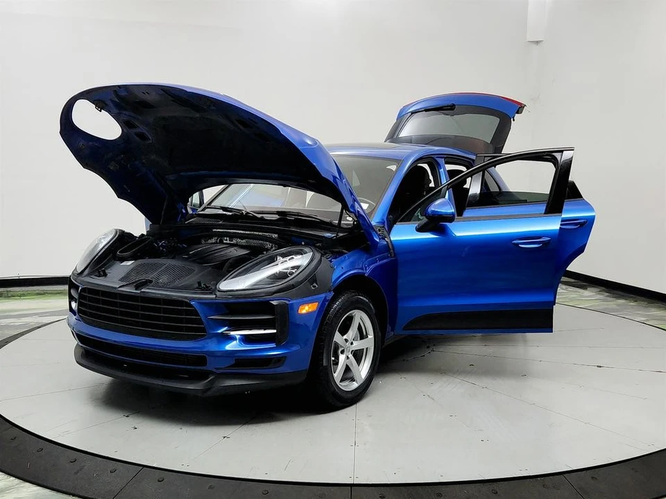 2020 Porsche Macan - Image 9 of 31